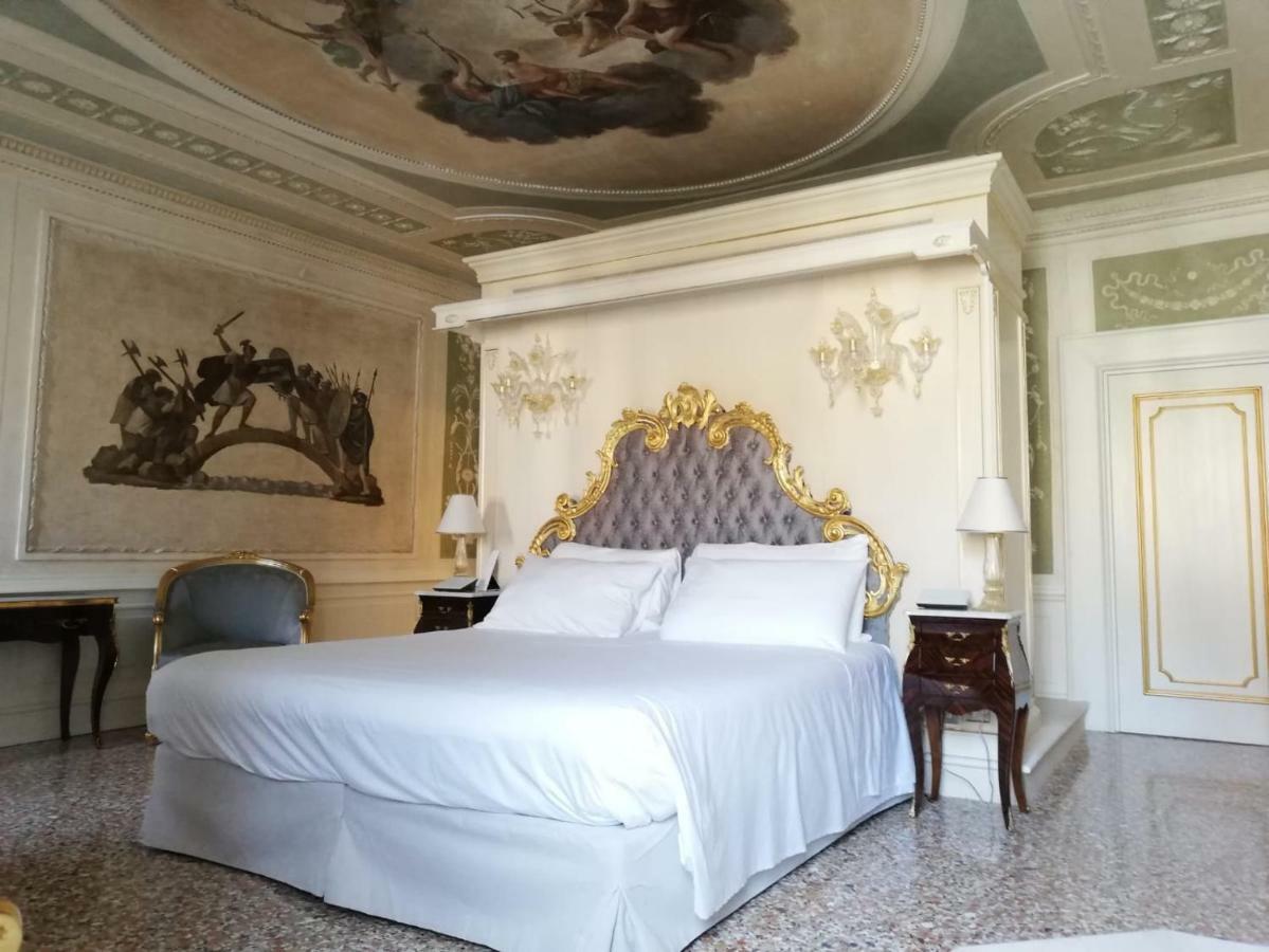 ホテル Ca' Bonfadini Historic Experience ヴェネツィア エクステリア 写真